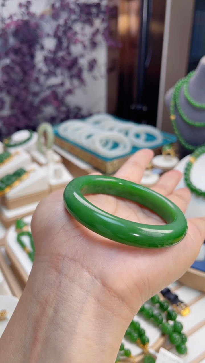 【闪购商品】和田玉手镯未镶嵌正圈  60圈口