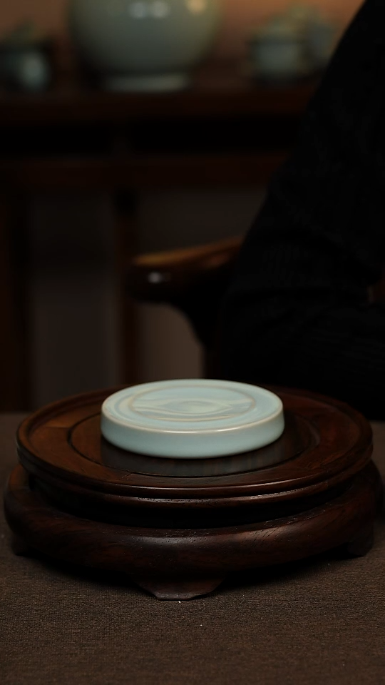 瓷片天青色圆形杯垫微瑕不带礼盒