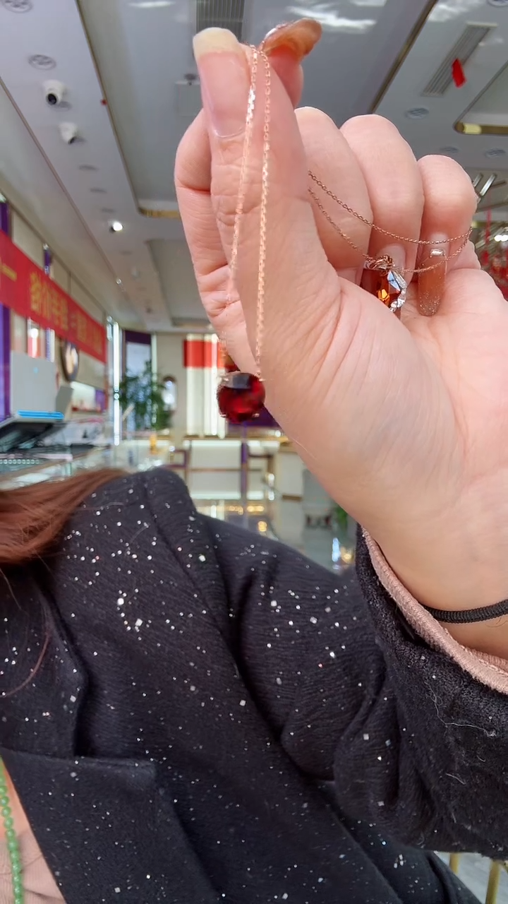 【闪购商品】石榴石套链18K金镶嵌套链