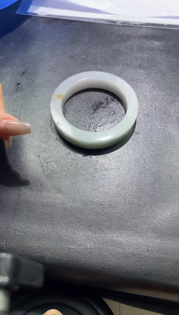 【闪购商品】定制翡翠手镯未镶嵌手镯DDS/发一件