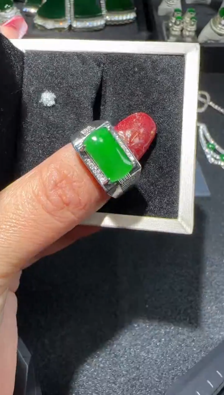 【闪购商品】翡翠戒指未镶嵌多样性发货拍一发一