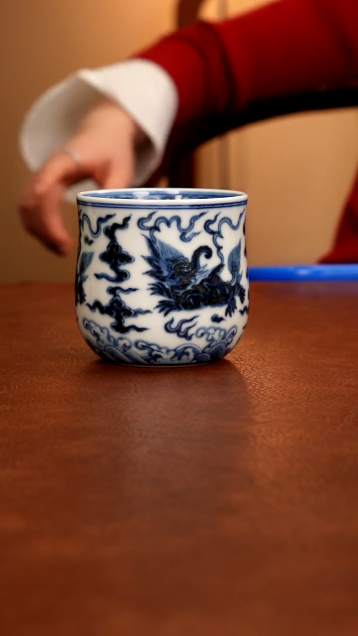 摆件陶铁**爷景德镇瓷器，青花瓷手绘茶具~