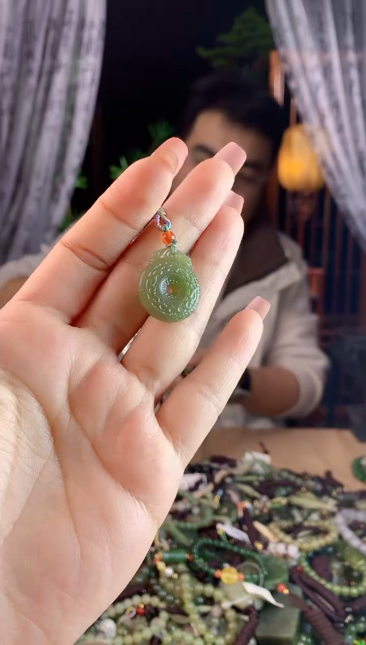 【闪购商品】和田玉挂件未镶嵌多样性发货拍一发一