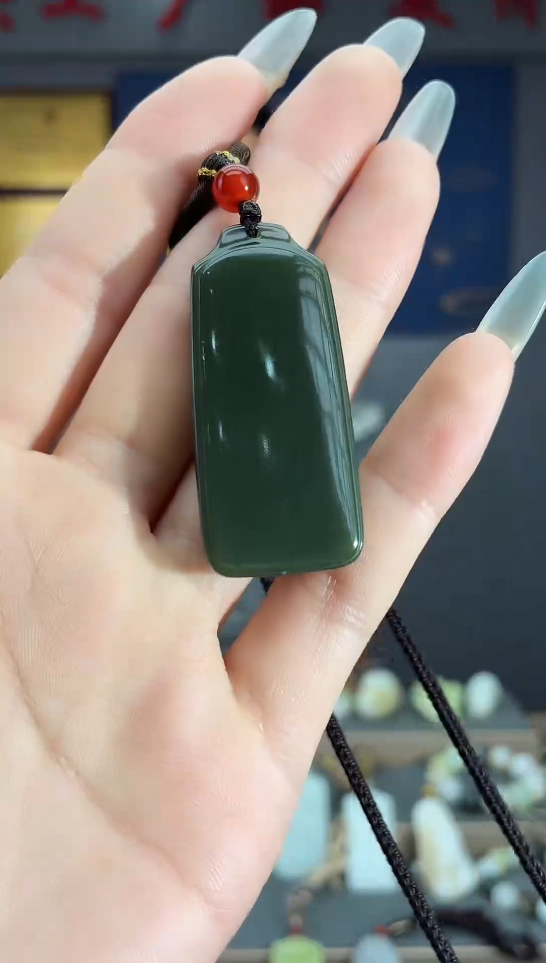 颈饰未镶嵌和田玉1