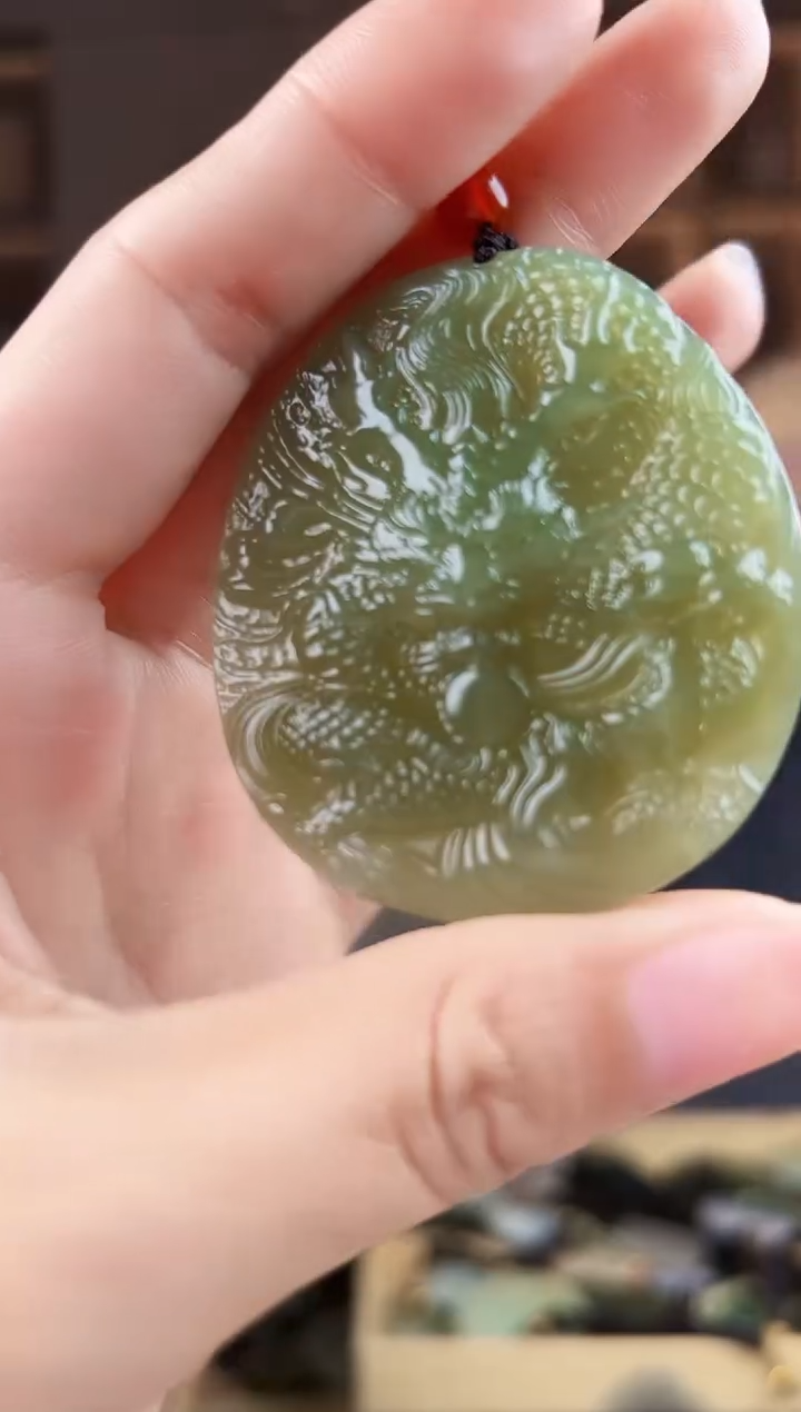颈饰未镶嵌和田玉拍一发一，多样性发货