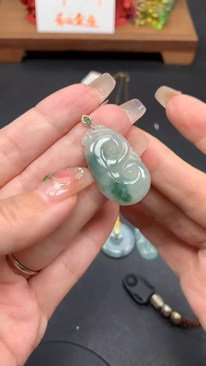 【闪购商品】翡翠吊坠(不含链)18K金镶嵌MS154715