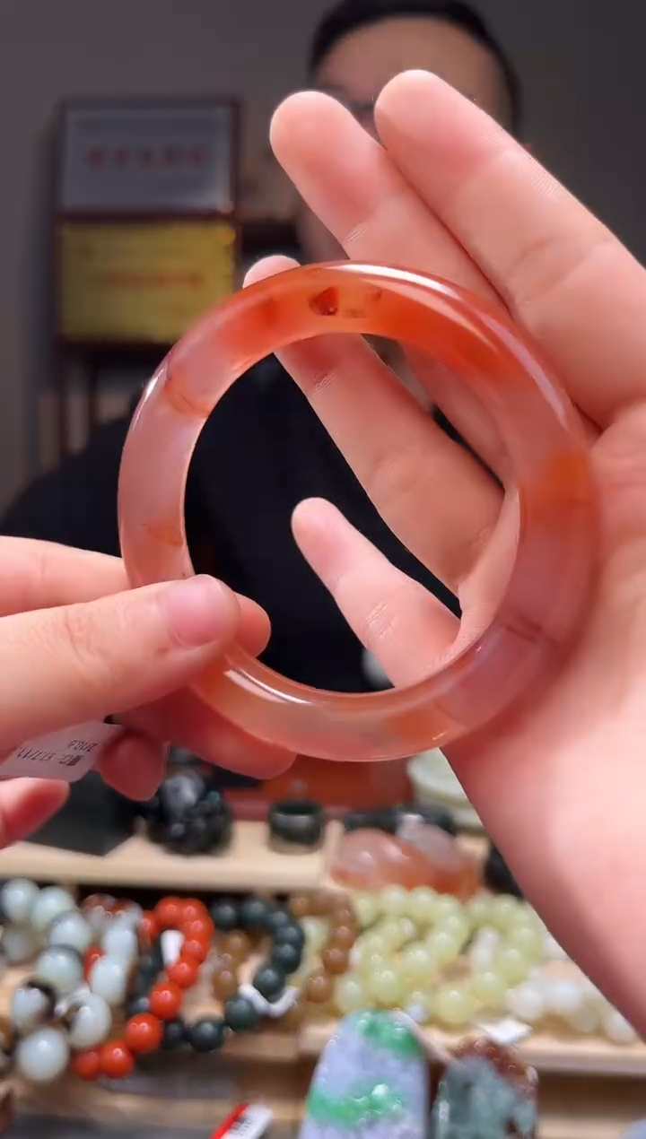 颈饰未镶嵌南红玛瑙57+