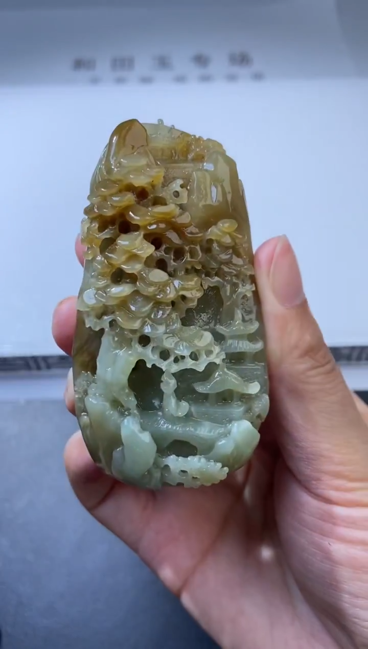 未镶嵌和田玉挂件373529    多人 