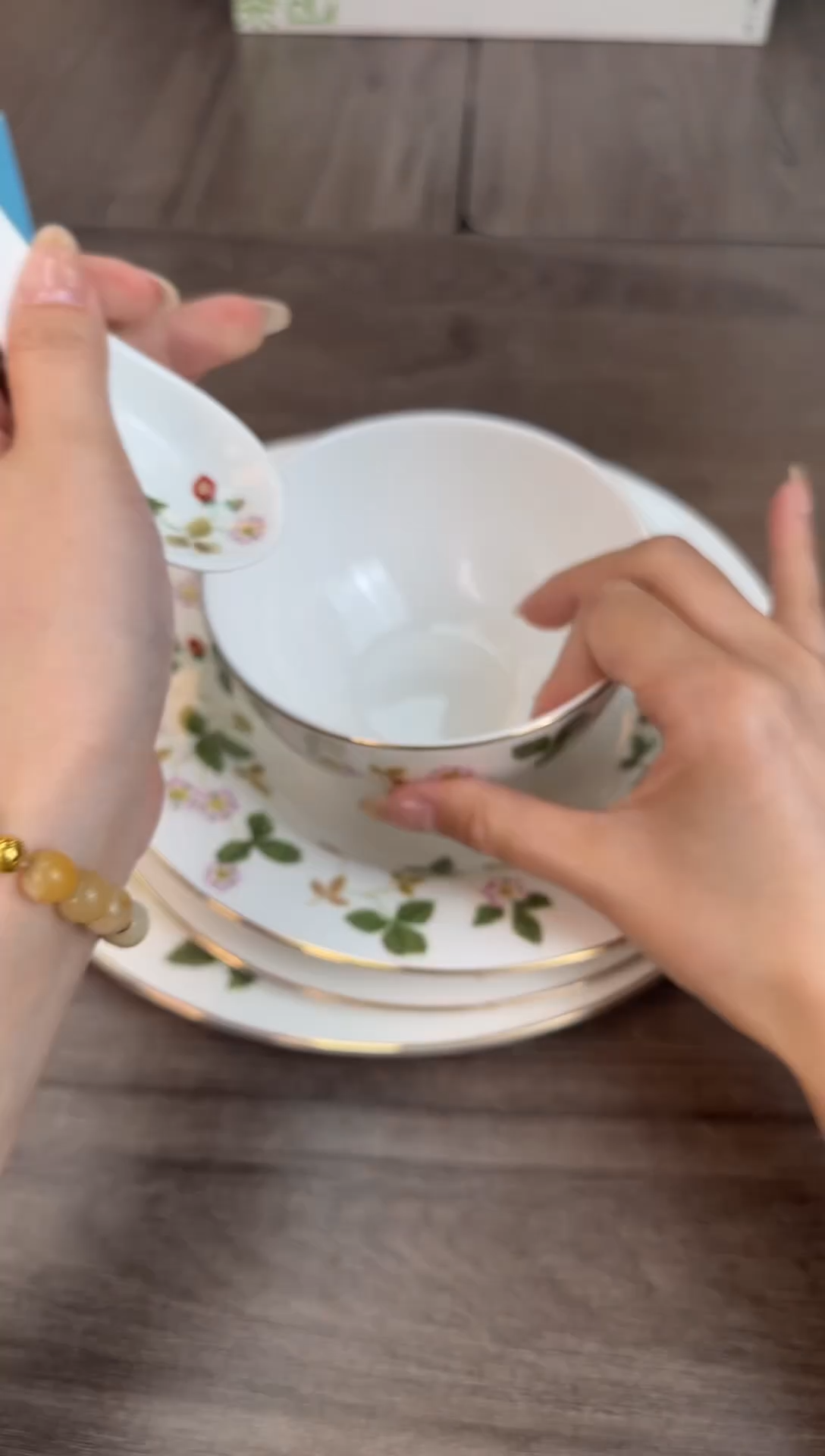 瓷片新号开播漏不停@@H1722