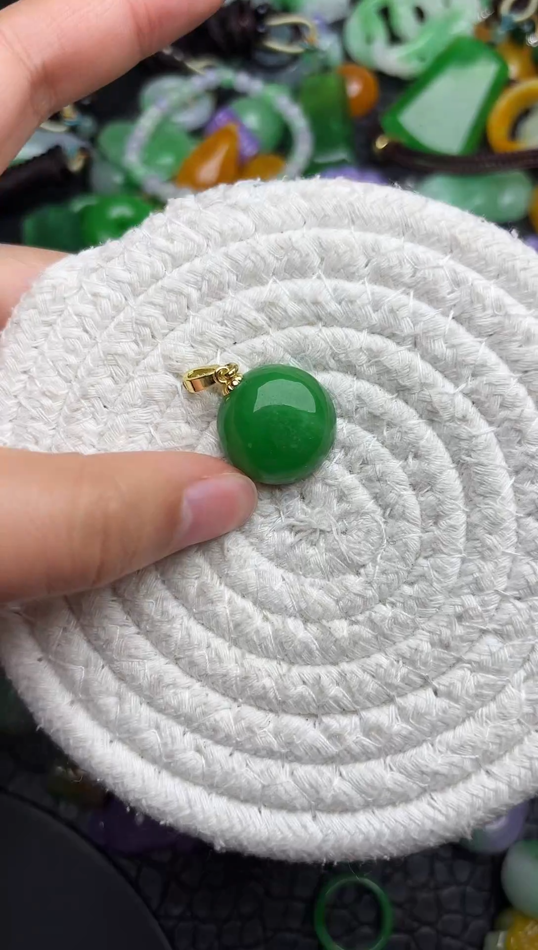 颈饰未镶嵌翡翠缅甸翡翠吊坠