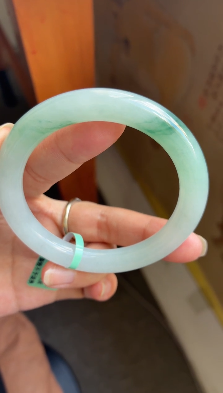 未镶嵌手镯翡翠（十星强推）冰花胶飘色圆条18号