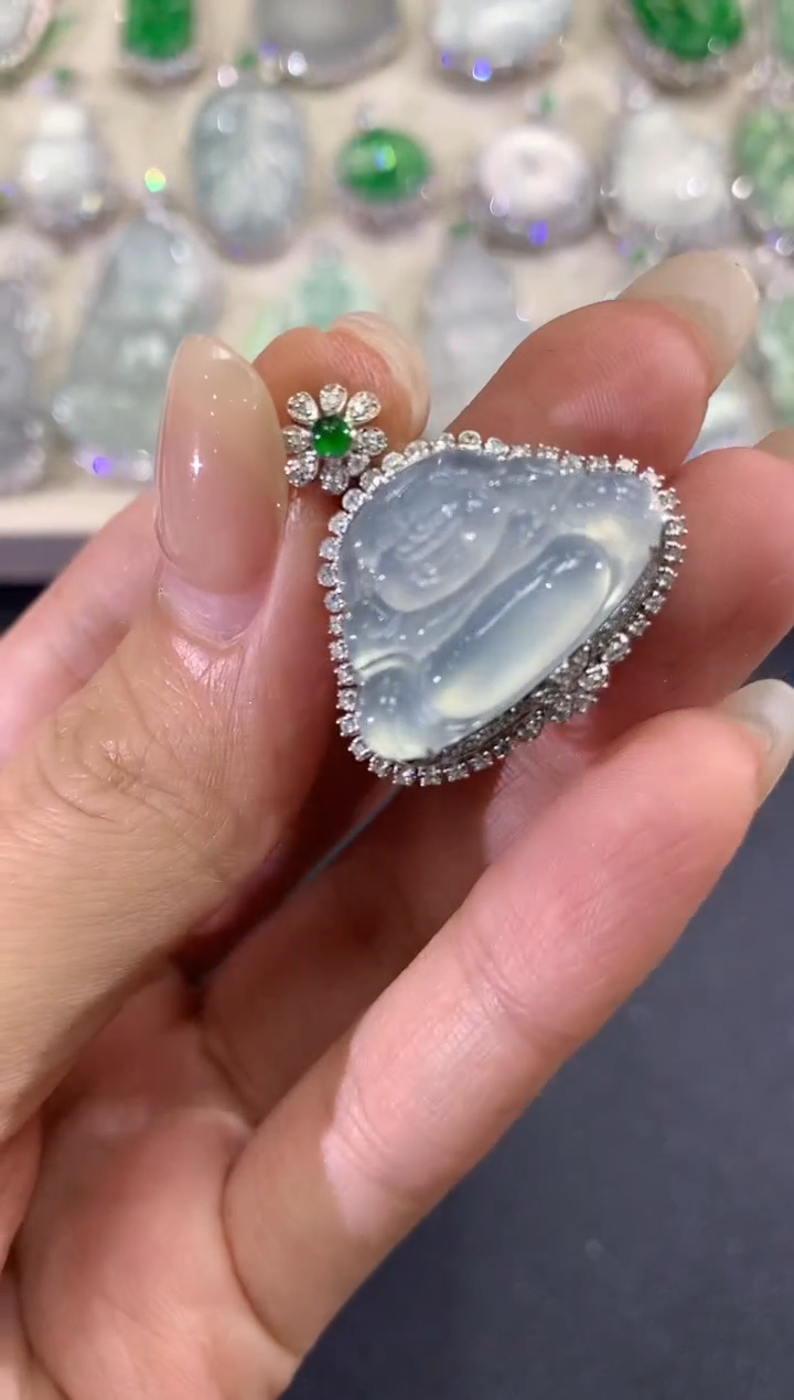 【闪购商品】翡翠吊坠(不含链)18K金镶嵌d117         