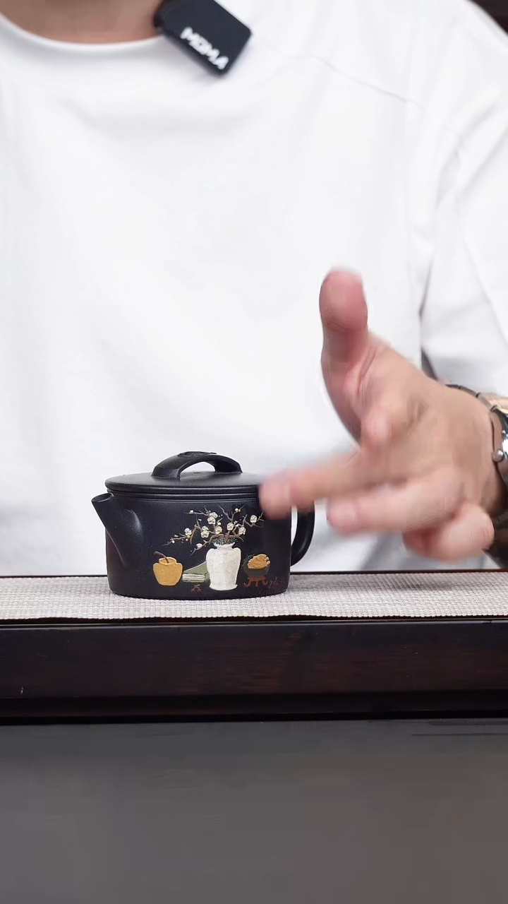 茶壶紫砂黑料泥绘汉瓦