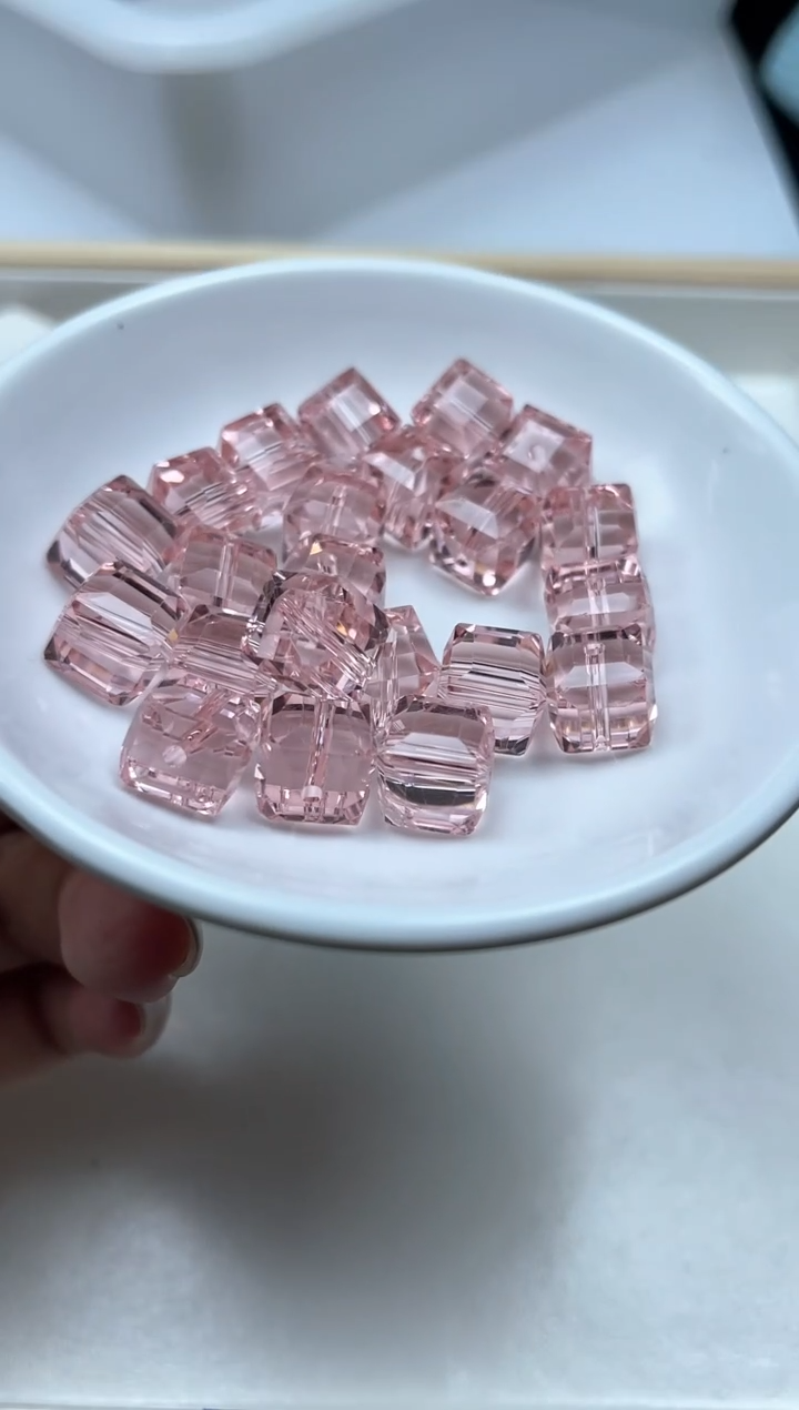 水晶珠宝半成品未镶嵌A1543 粉水晶方糖10mm6颗9元