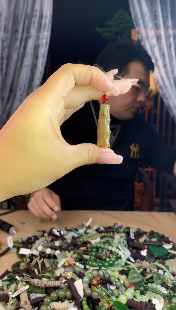 【闪购商品】和田玉挂件未镶嵌多样性发货拍一发一