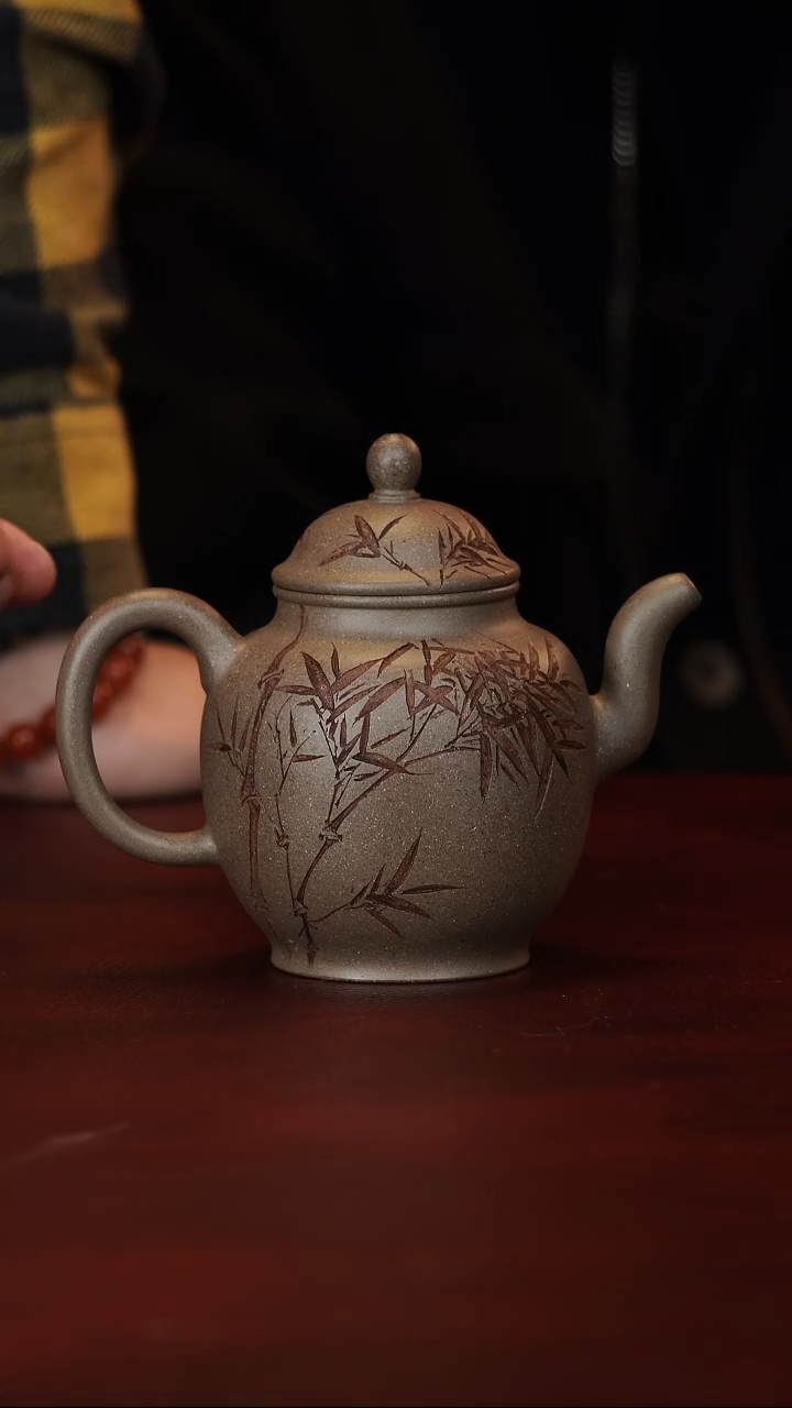 奚亮--手工--橄榄壶