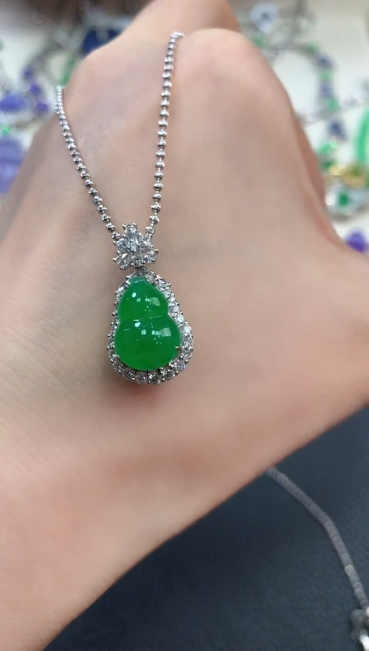 【闪购商品】翡翠吊坠(不含链)18K金镶嵌m46     