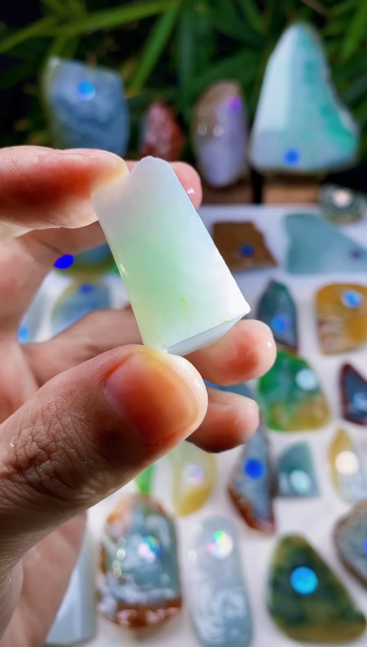 定制翡翠未镶嵌翡翠