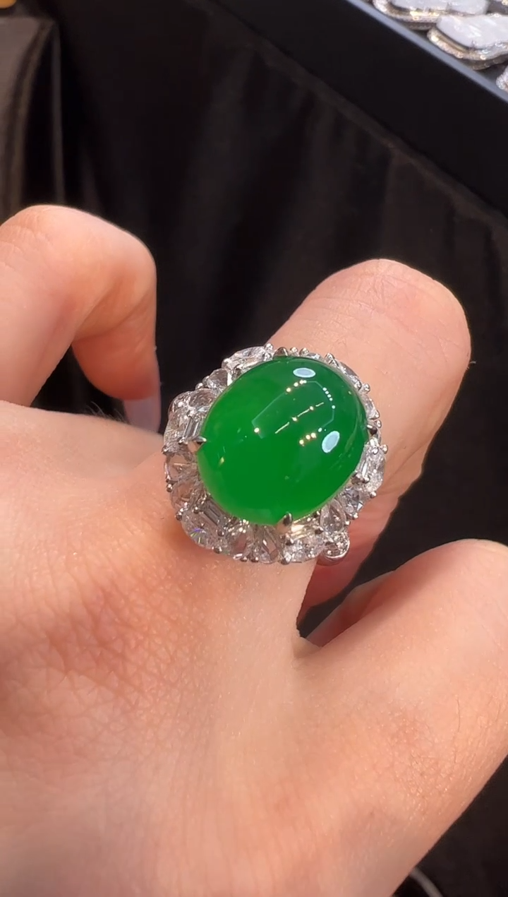 【闪购商品】翡翠戒指18K金镶嵌戒指