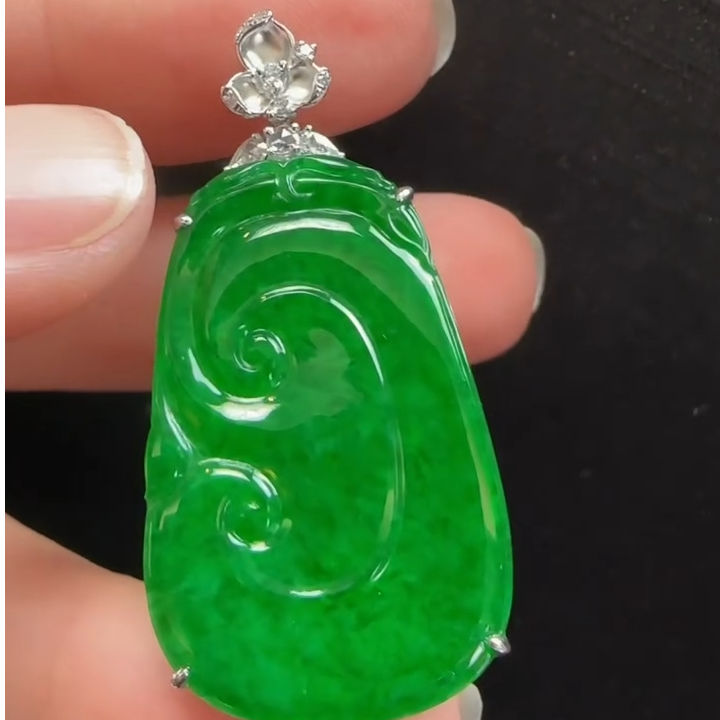 【翡翠至尊】18k金纯天然缅甸翡翠如意一个