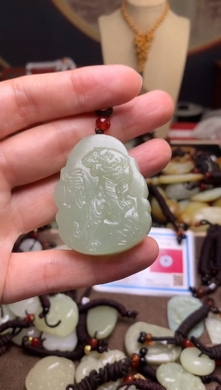 颈饰未镶嵌和田玉新疆料青海料清水和田玉吊坠