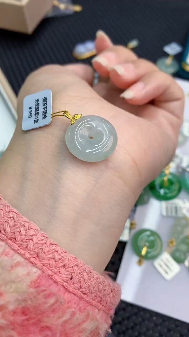 【闪购商品】翡翠颈饰18K金镶嵌            8