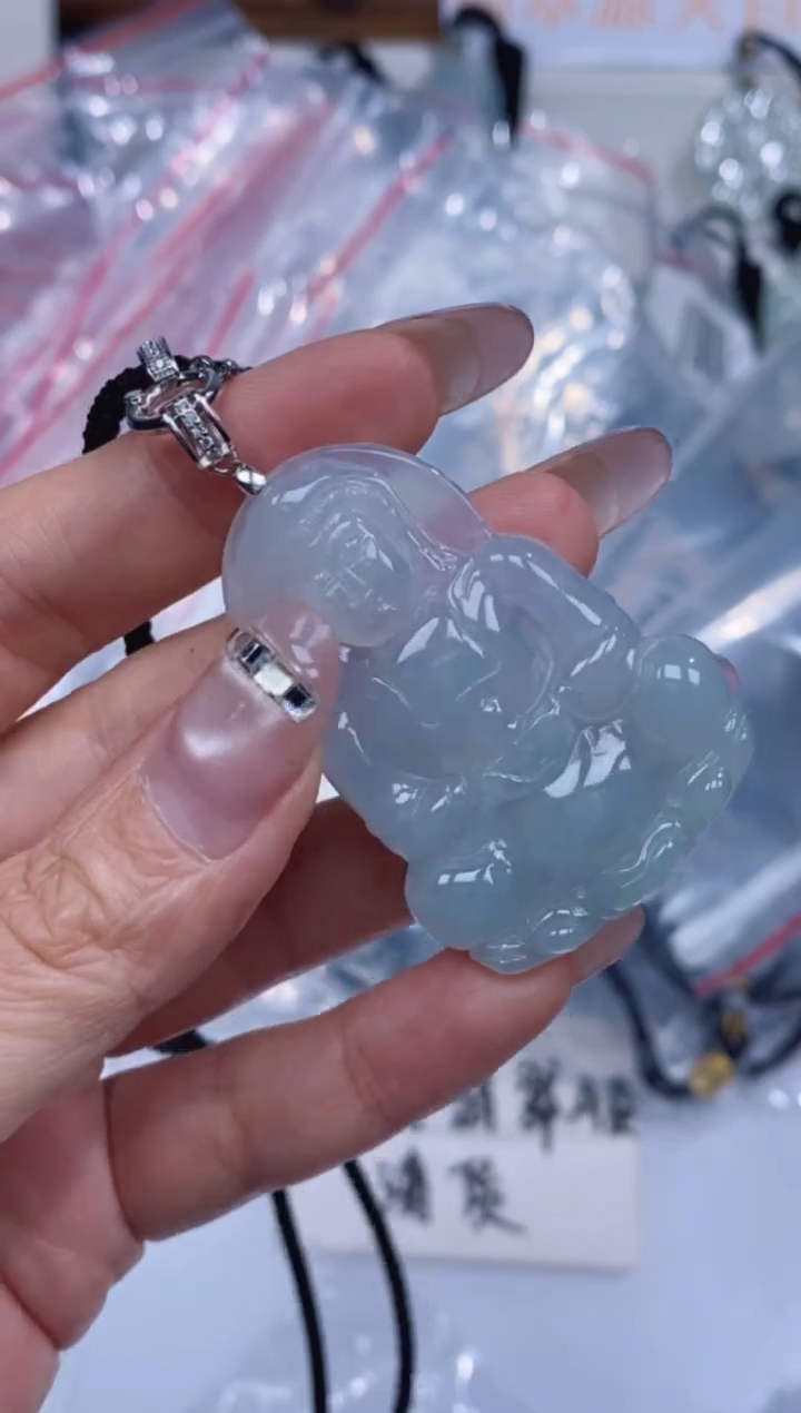 颈饰银S925镶嵌翡翠吊坠