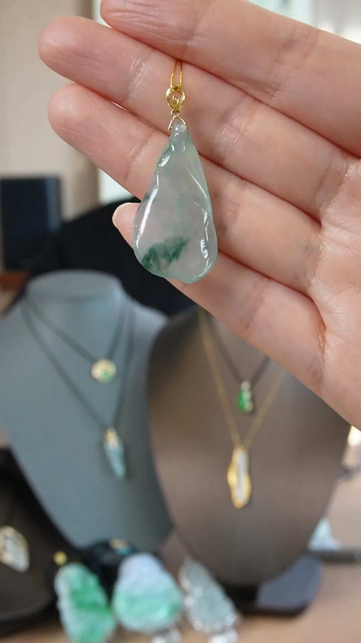 【闪购商品】翡翠颈饰18K金镶嵌天然缅甸翡翠吊坠