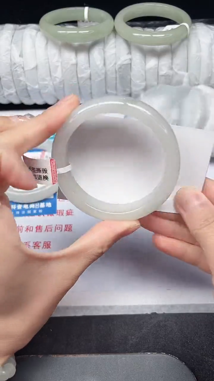 未镶嵌手镯石英质玉157-55/56