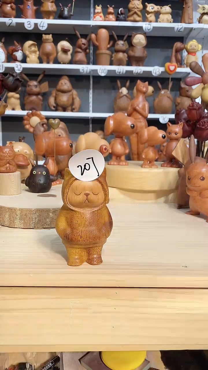 【闪购商品】木木雕摆件可爱卡通