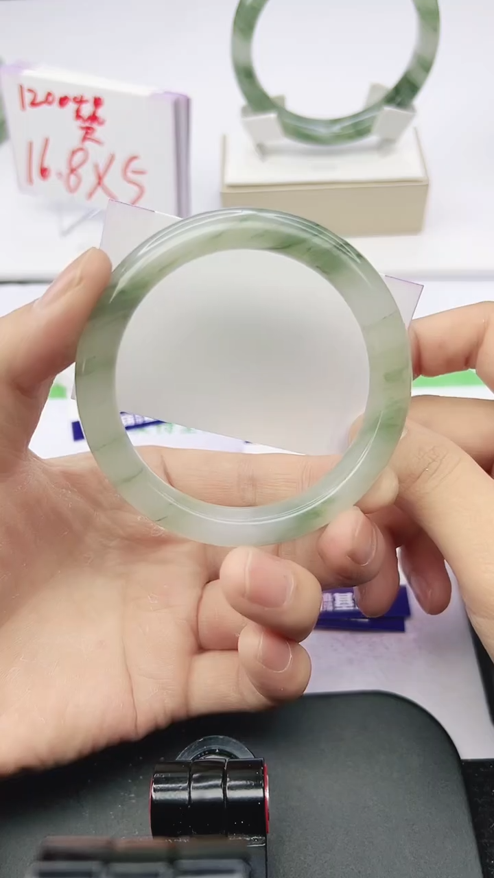 未镶嵌手镯石英质玉75-58/59