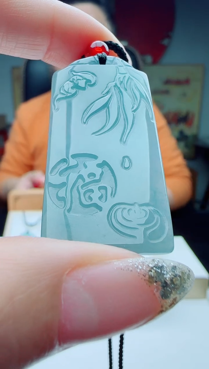 颈饰未镶嵌翡翠多样性发其一