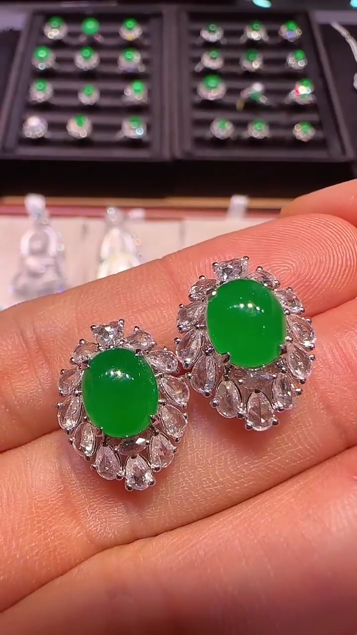 【闪购商品】翡翠耳饰18K金镶嵌耳钉
