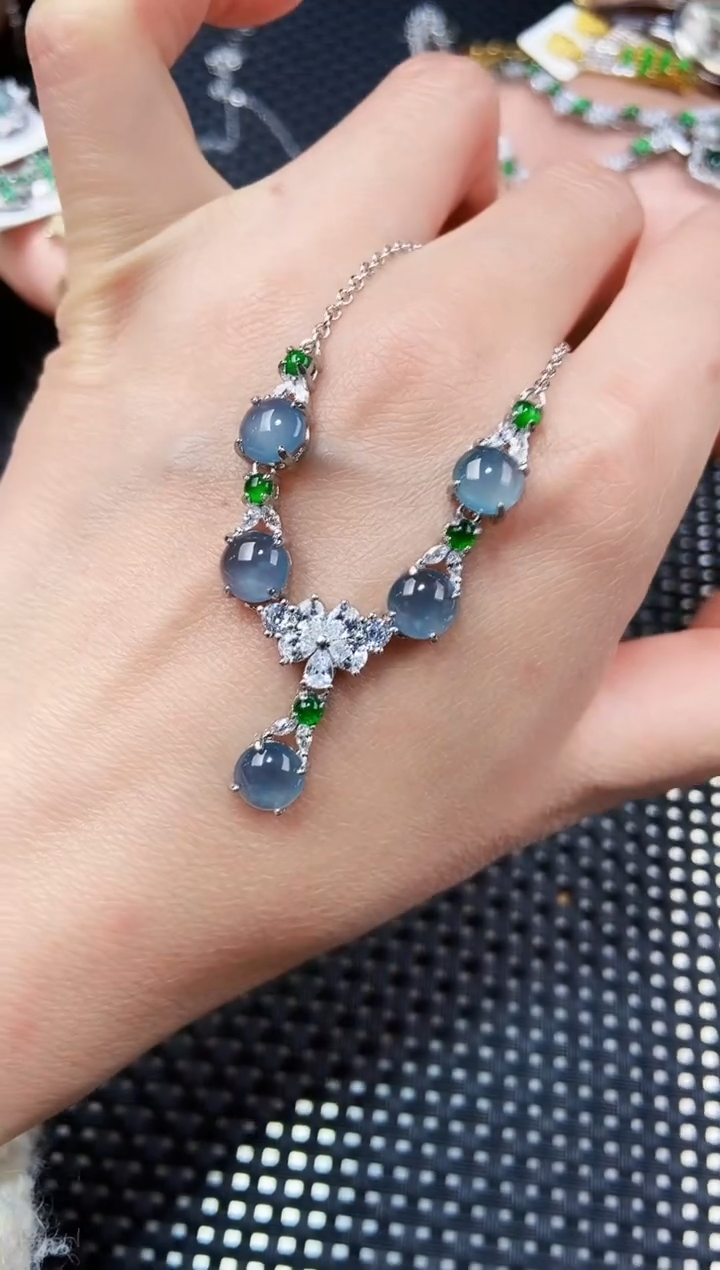 【闪购商品】翡翠颈饰未镶嵌11111111