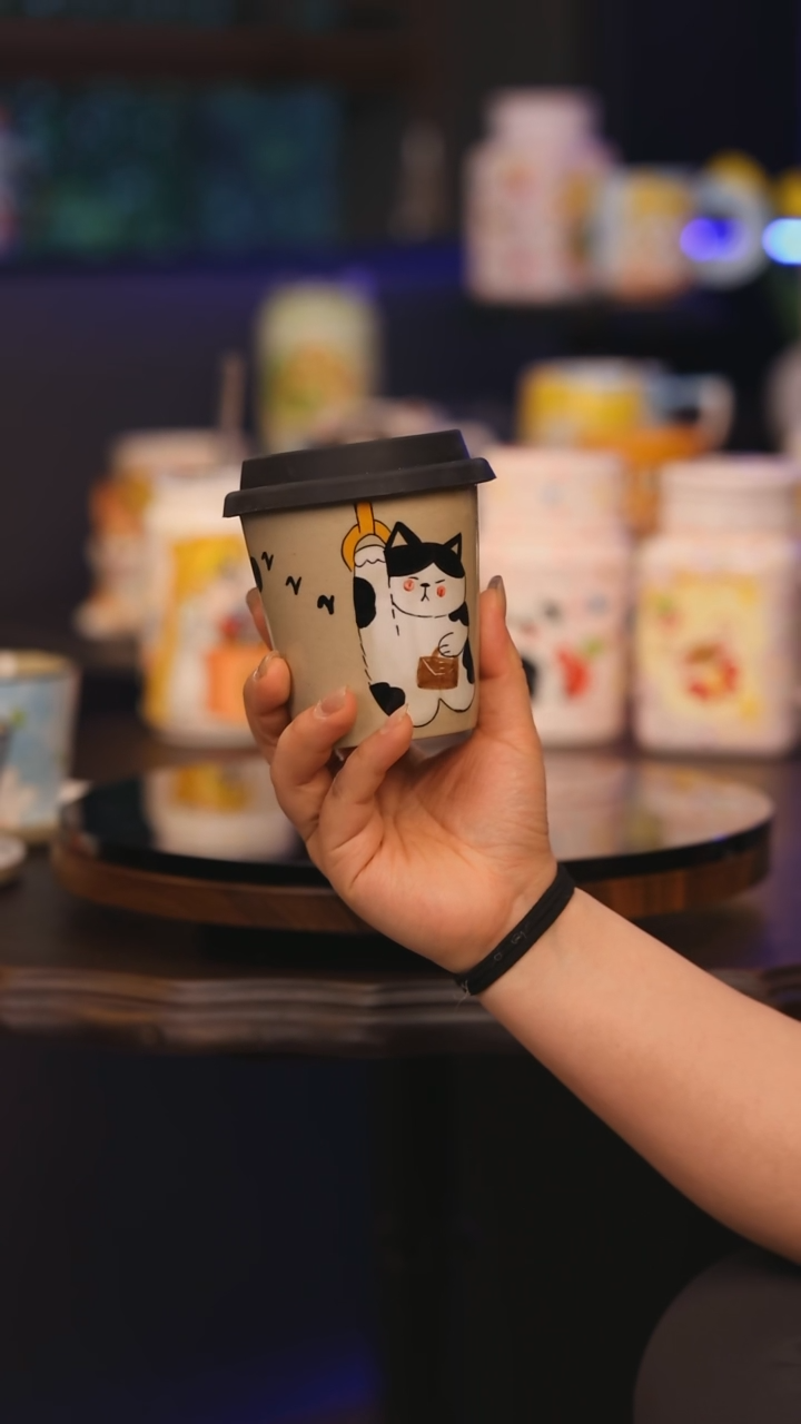 【闪购商品】摆件景德镇釉下彩绘设计师款式陶瓷