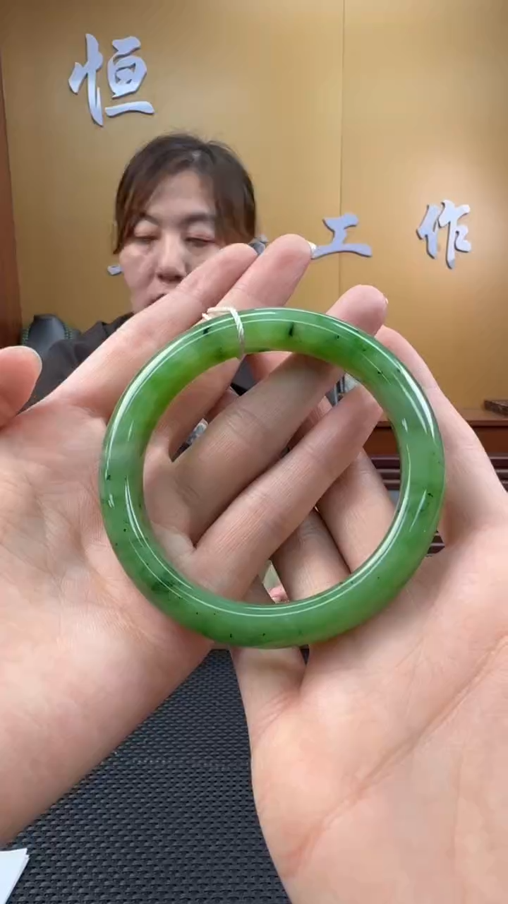 颈饰未镶嵌和田玉手镯57