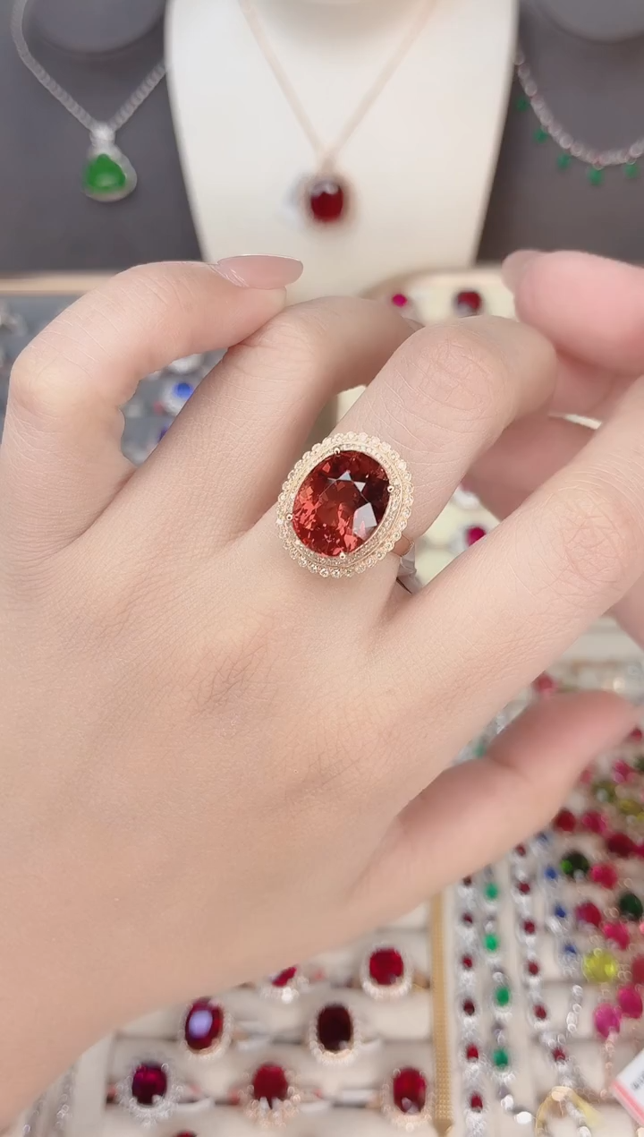 18K金镶嵌戒指碧玺-9.75ct