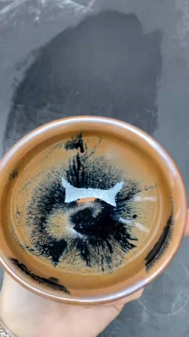 【闪购商品】茶盏175微瑕               