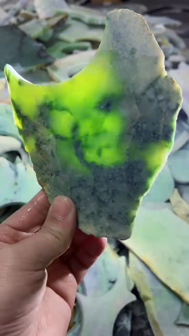 【闪购商品】翡翠挂件未镶嵌A货康壹976