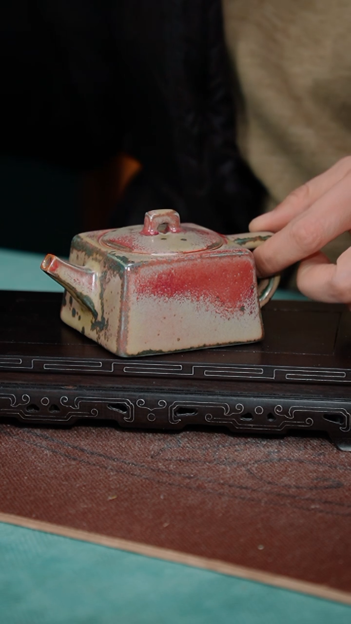 【闪购商品】153-1大四方壶（炉钧釉 窑变随机）