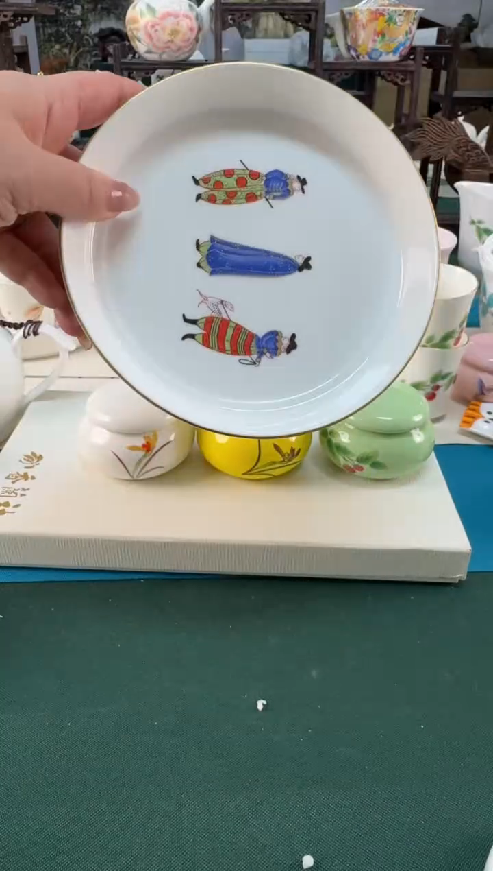 【闪购商品】瓷器 ······.......