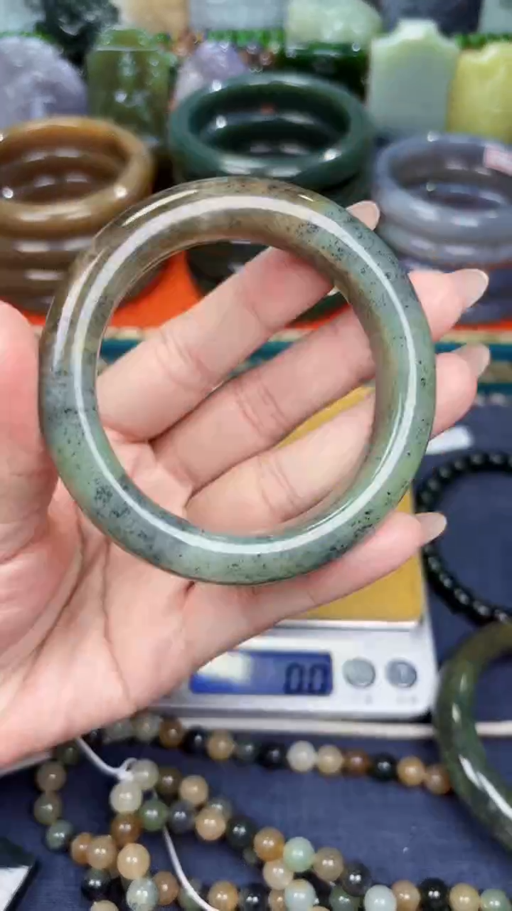 颈饰未镶嵌和田玉和田玉