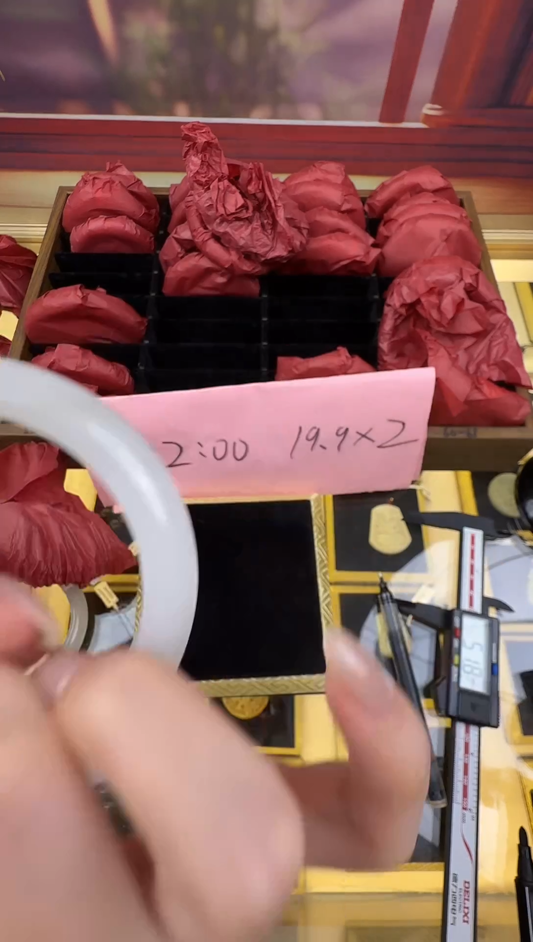 未镶嵌手镯石英岩玉57