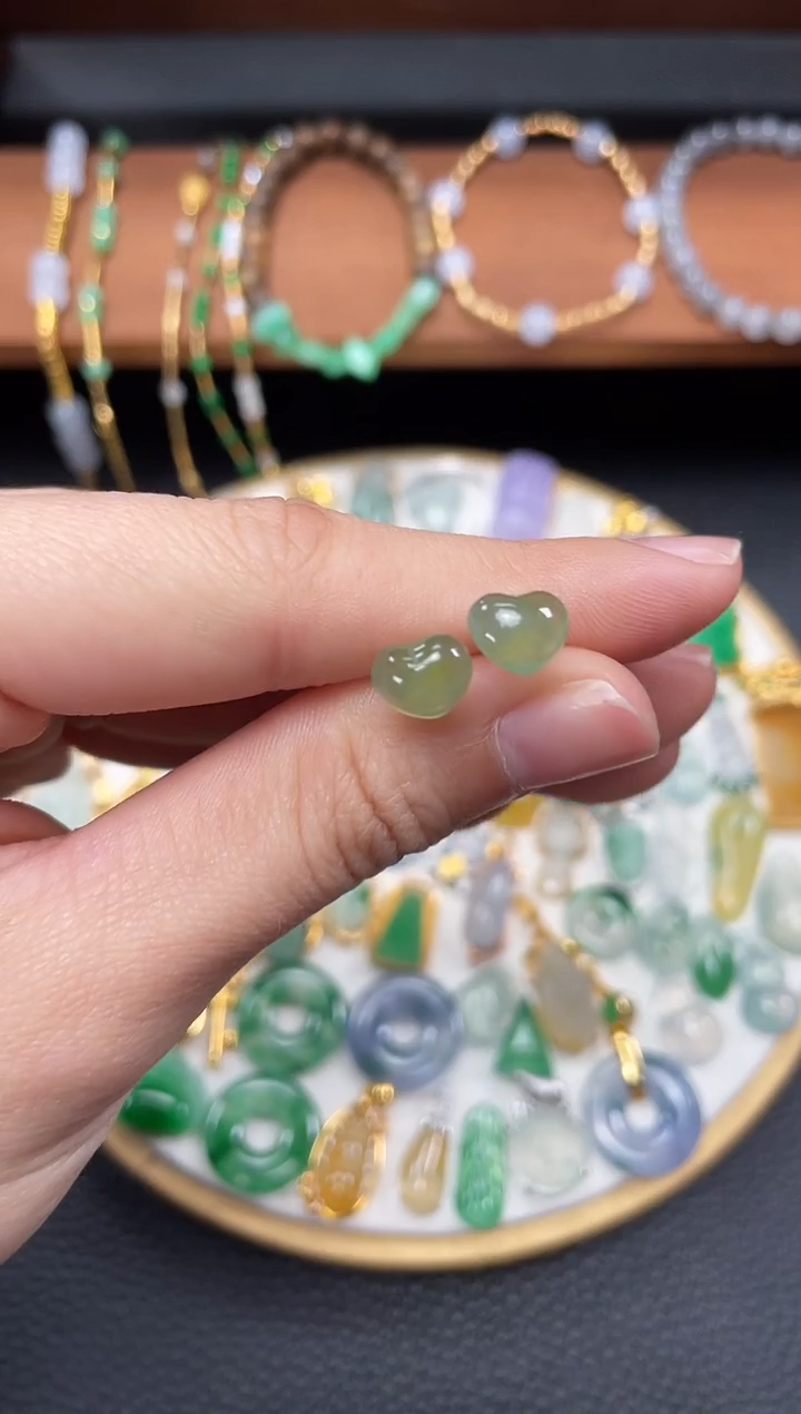 【闪购商品】翡翠耳钉18K金镶嵌2个   JK210