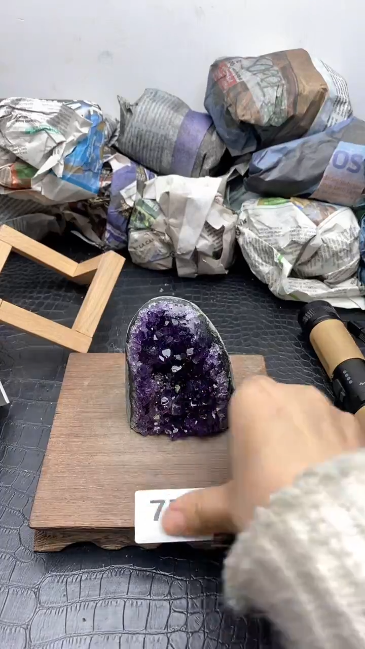 【闪购商品】紫晶1未镶嵌755号摆件