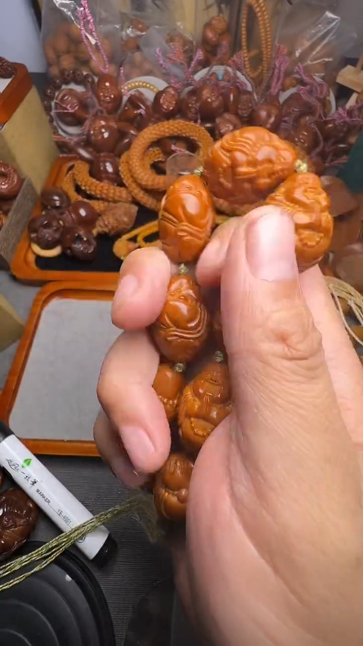 手串橄榄核巨*大弥勒一串