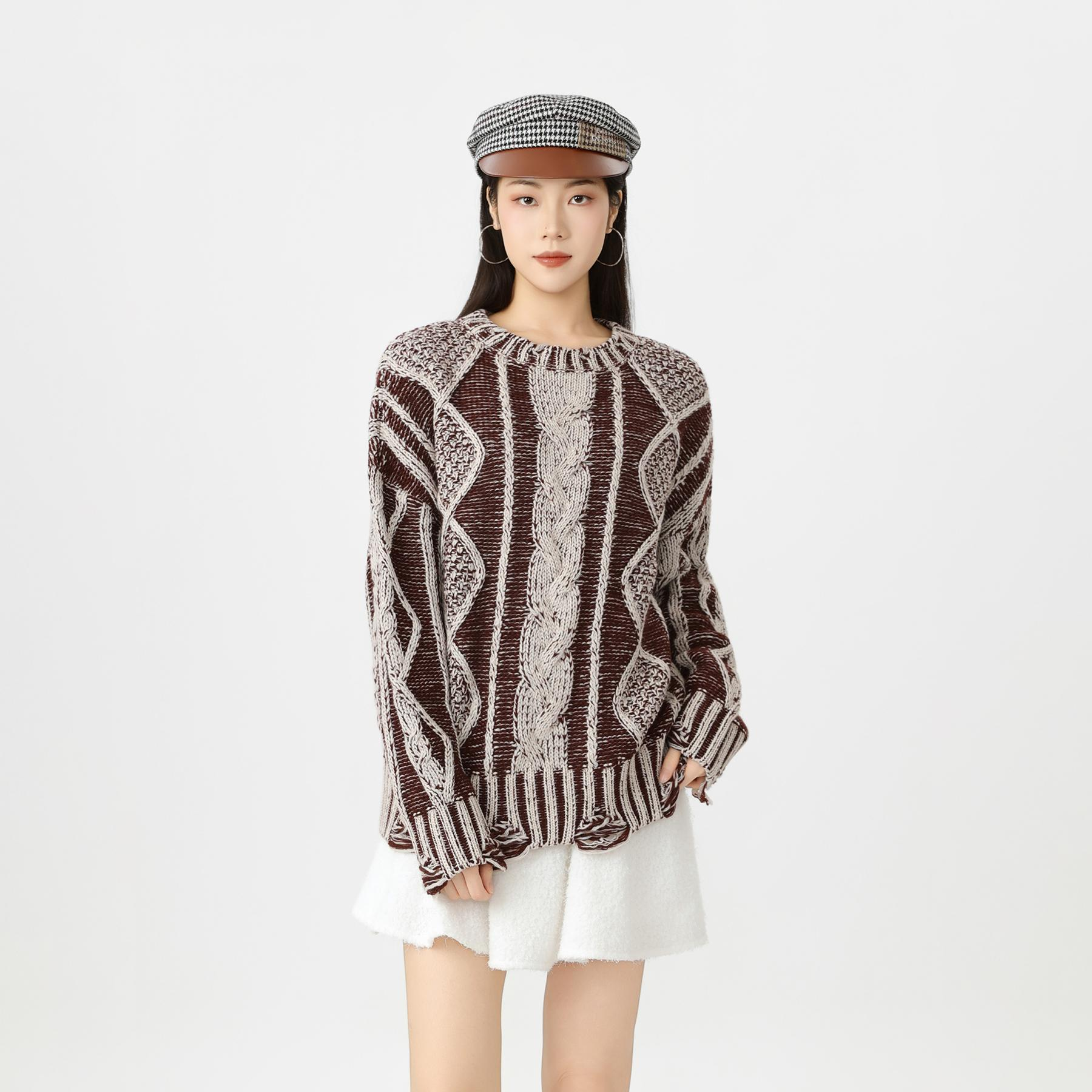 AMASS/阿玛施冬季新款休闲撞色针织慵懒风宽松圆领菱格毛衣538101