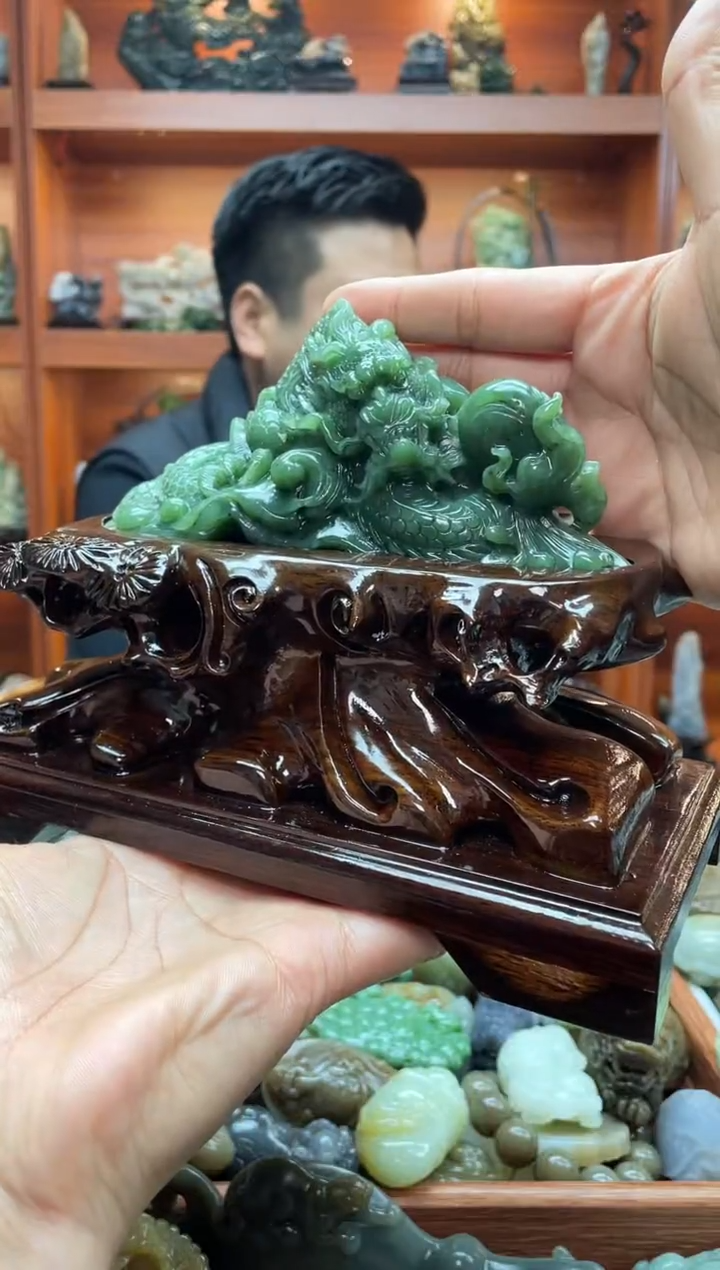 未镶嵌和田玉摆件1