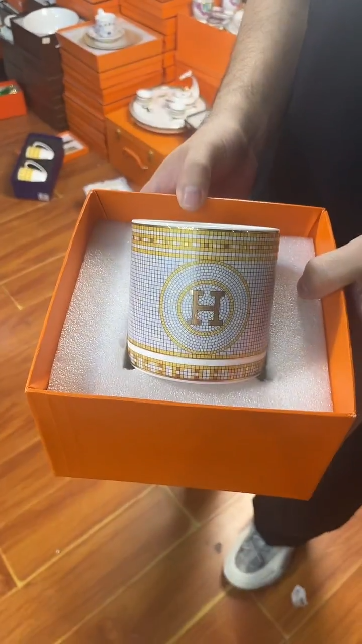 杯鸿辉家品牌瓷器，京东包邮！