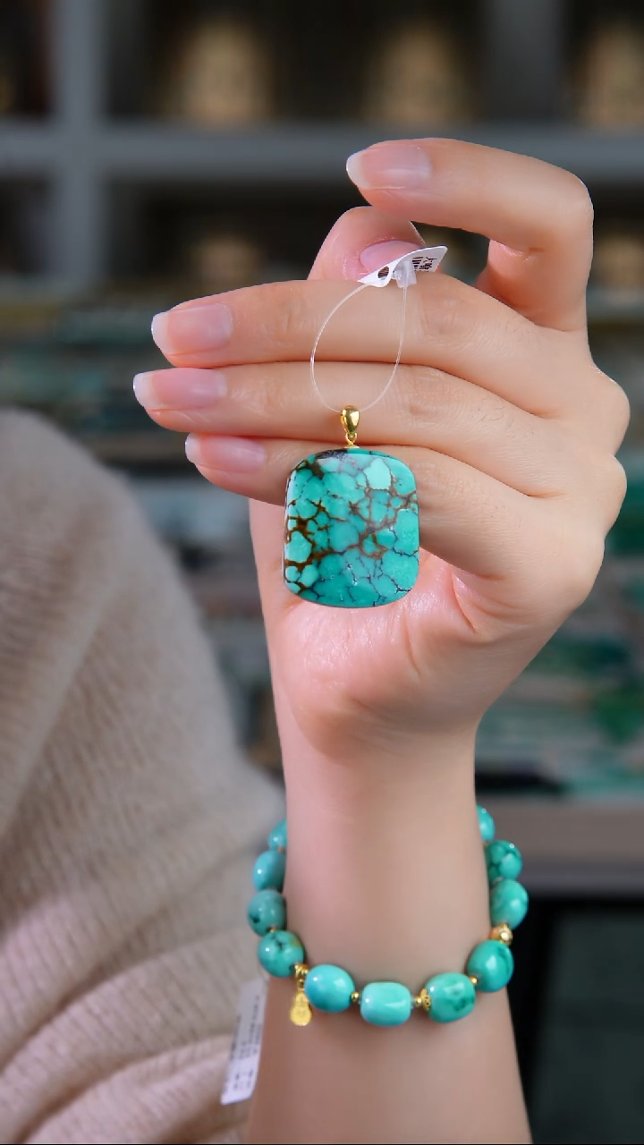 18K金镶嵌绿松石吊坠(不含链)1